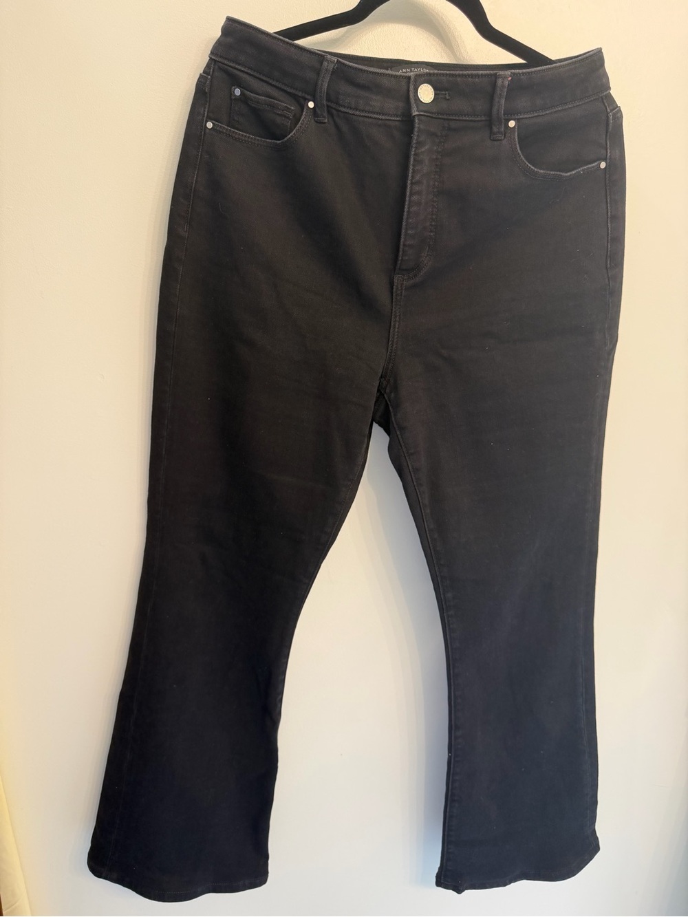 NWOT Ann Taylor Black Boot Cut Curvy Size 10 Jeans